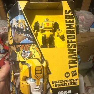 Buzzworthy‎ Bumblebee Action Figure Yellow and Black